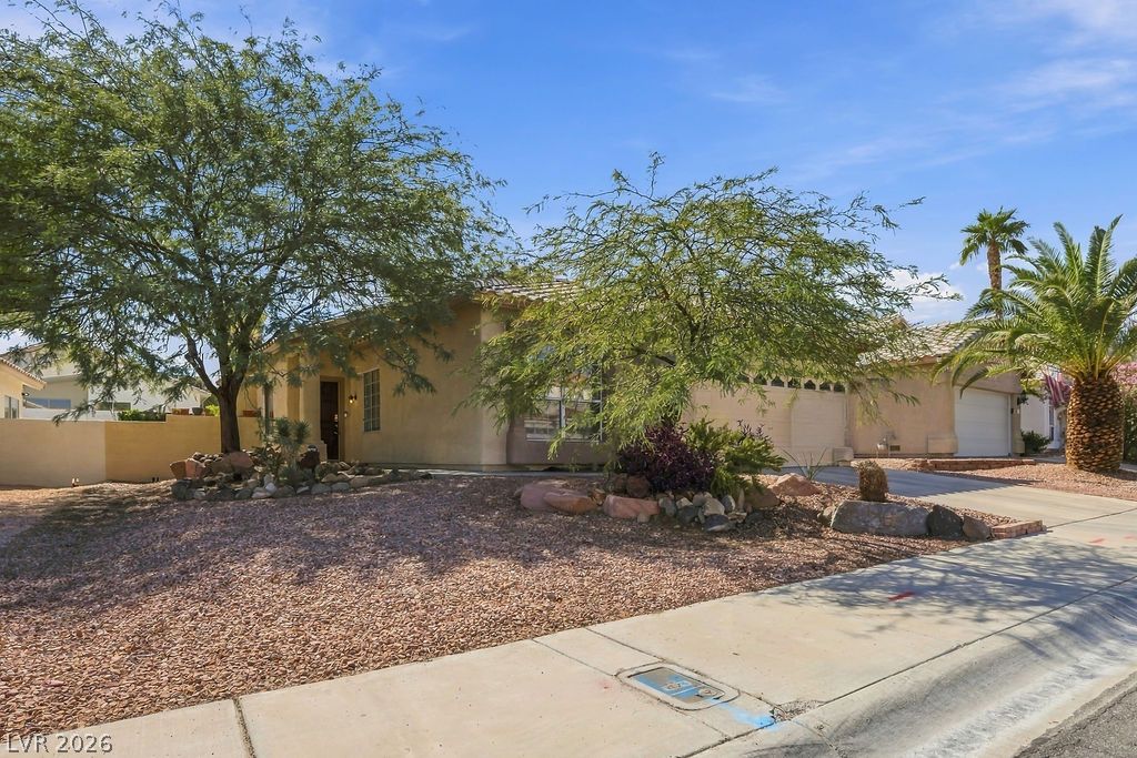 Photo 9 of 47, 8421 Bay Crest Drive