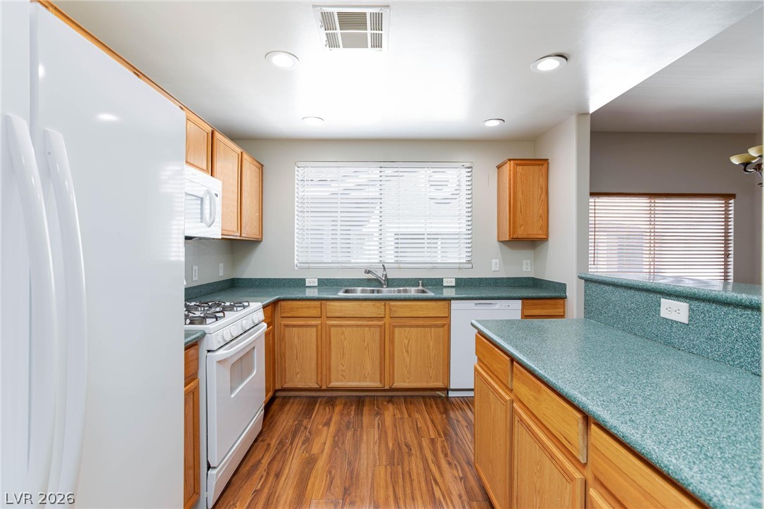 Photo 4 of 9330 W Maule Avenue #208