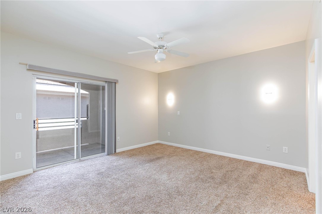 Photo 11 of 18, 9330 W Maule Avenue #208
