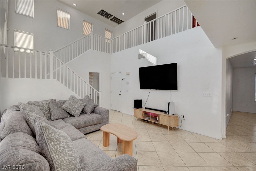 Photo 6 of 37, 5087 Penryn Court