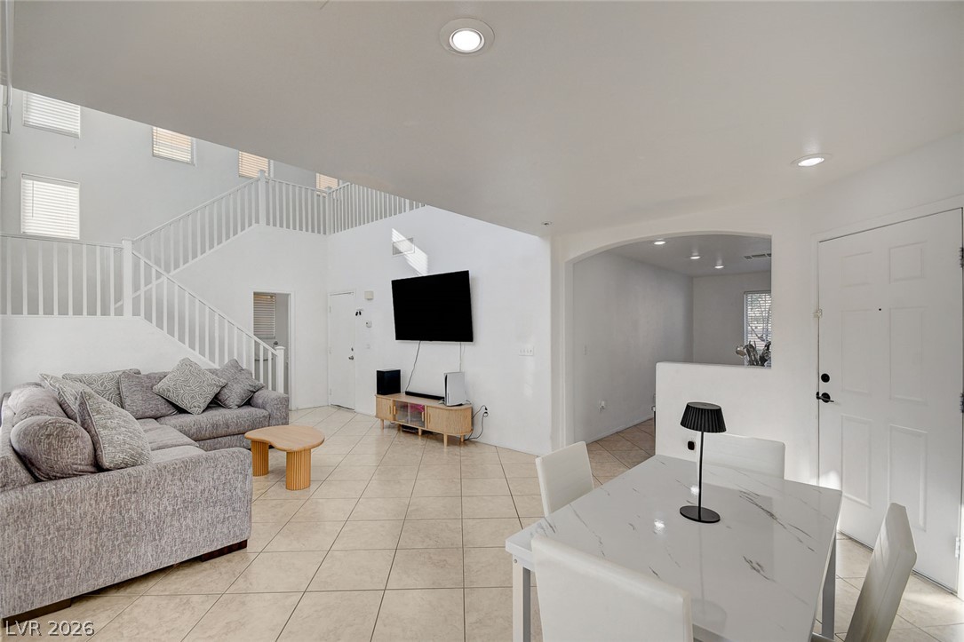 Photo 10 of 37, 5087 Penryn Court
