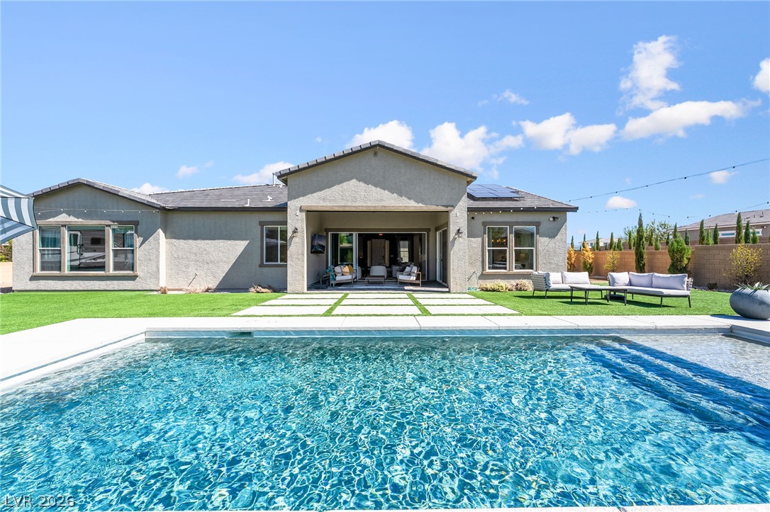 8735 S Pioneer Way, Las Vegas 89113
