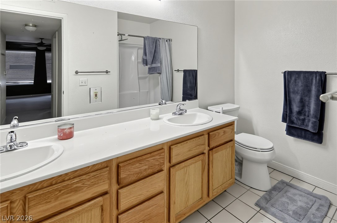 Photo 17 of 29, 1575 W Warm Springs Road #2212