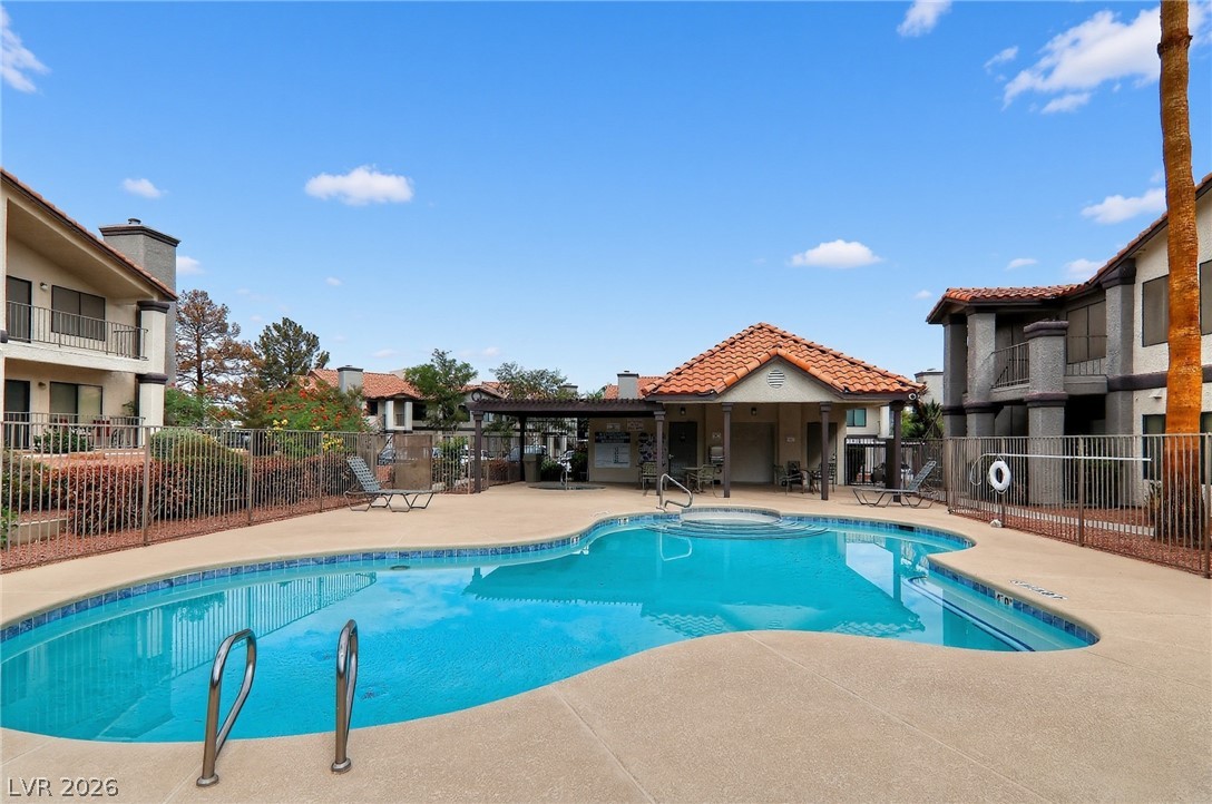 Photo 26 of 29, 1575 W Warm Springs Road #2212