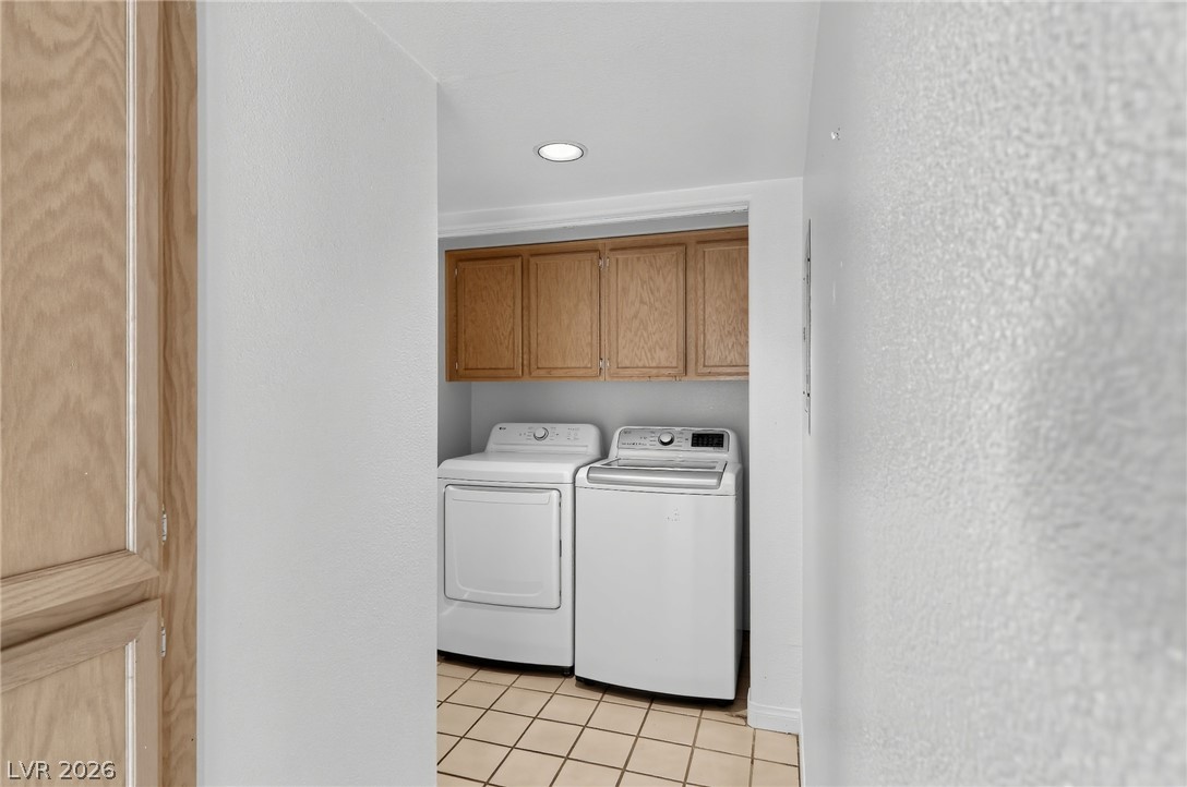 Photo 9 of 29, 1575 W Warm Springs Road #2212