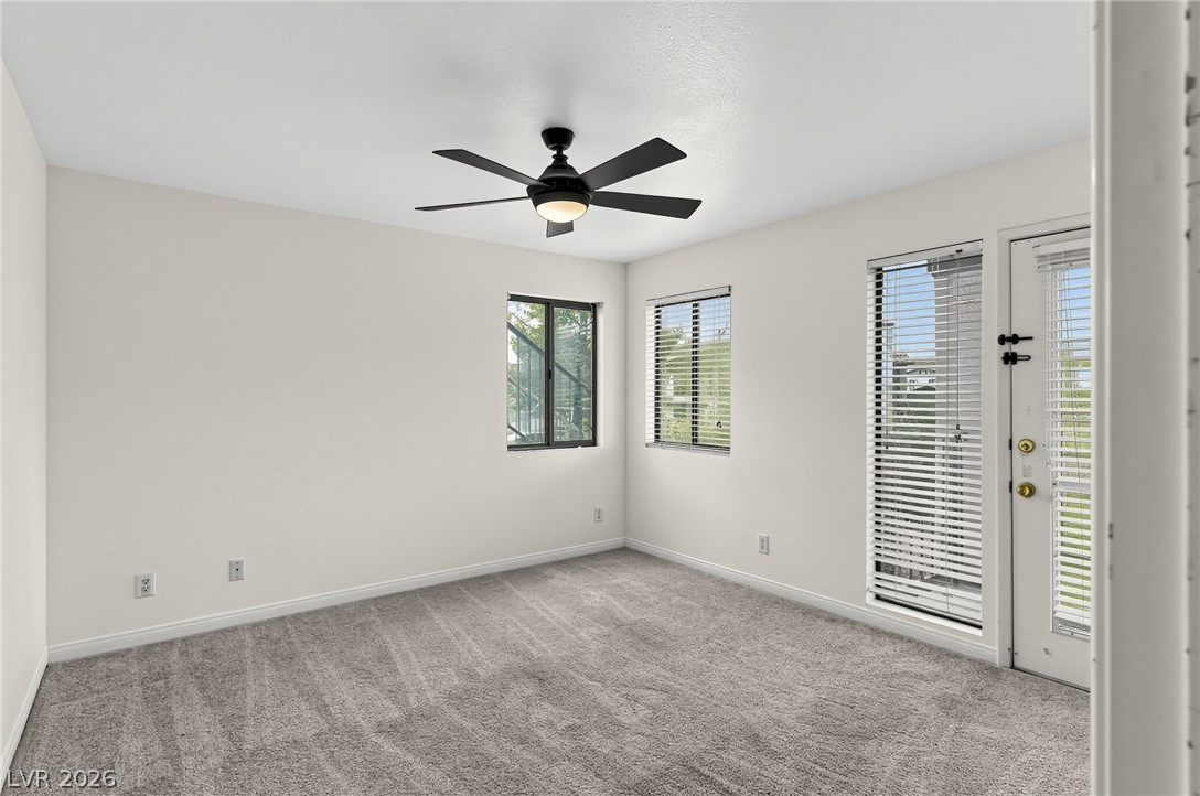 Photo 12 of 29, 1575 W Warm Springs Road #2212