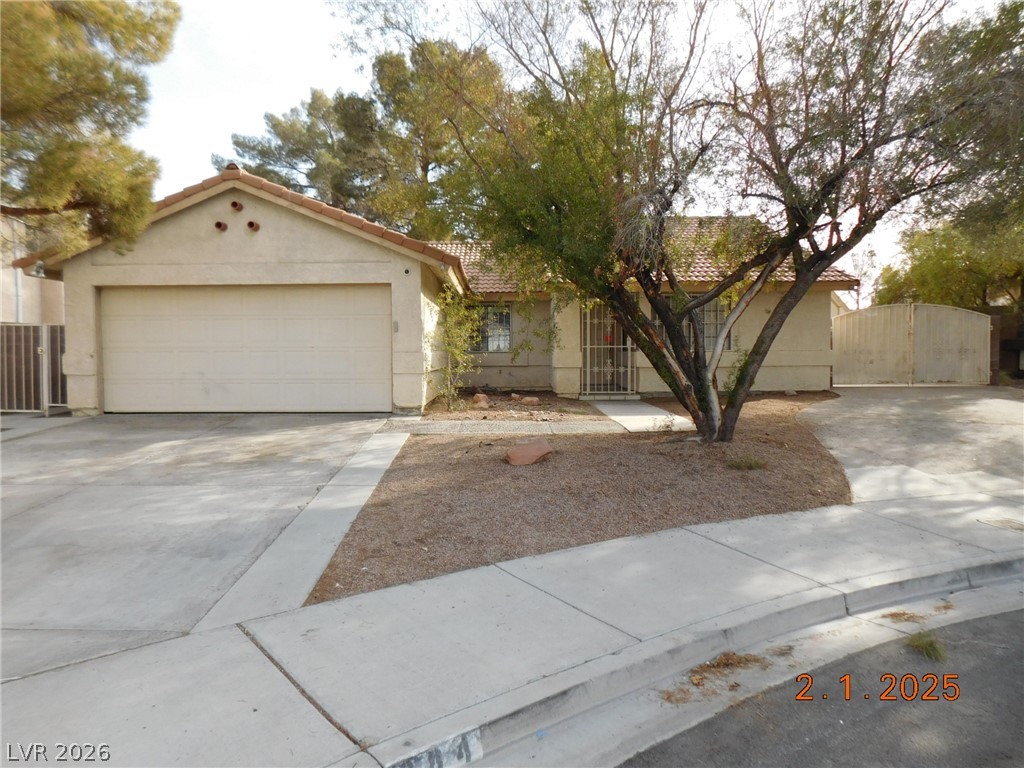 Photo 2 of 384 Norlina Court