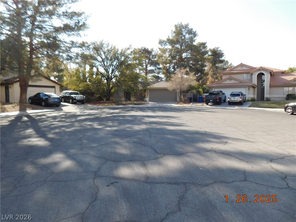 Photo 15 of 34, 384 Norlina Court