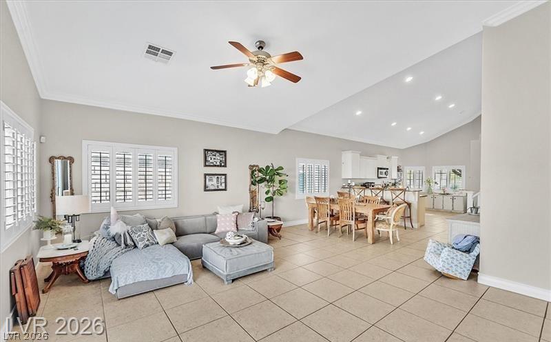 Photo 8 of 27, 460 W Garrafon Bay Street