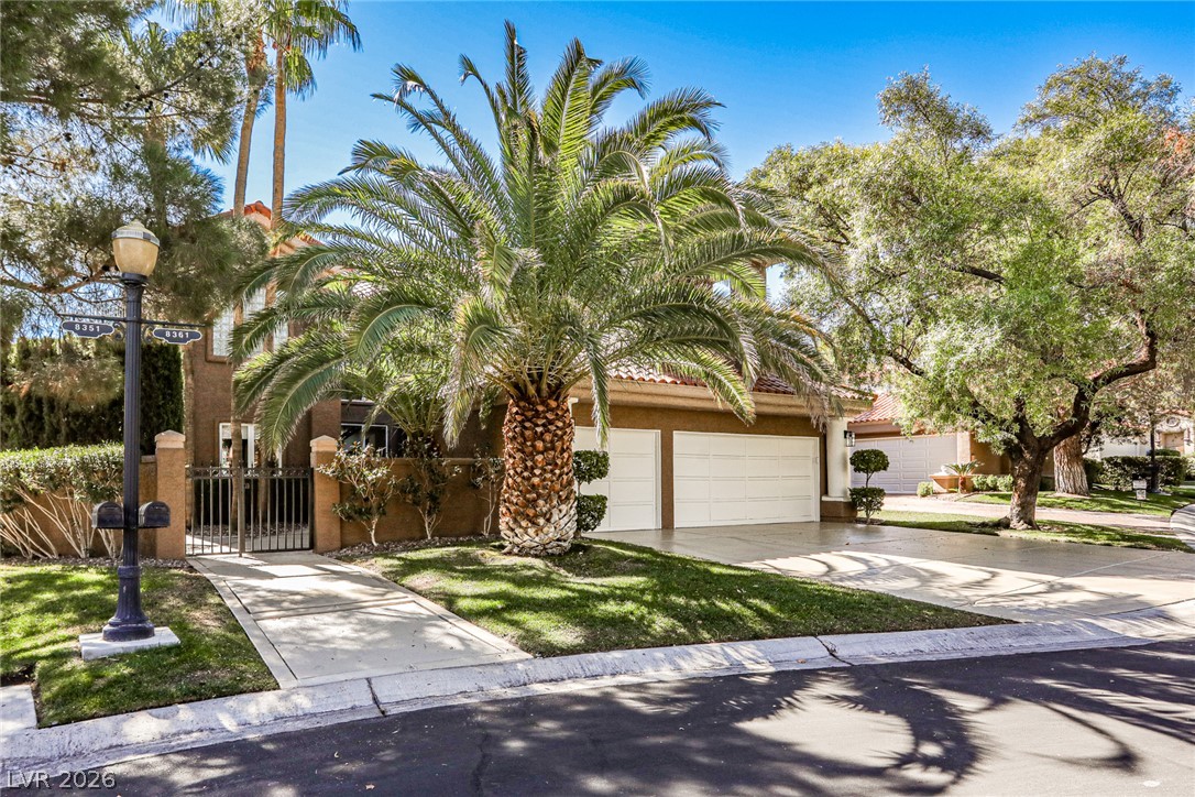 8361 Plum Creek Court, Las Vegas 89113