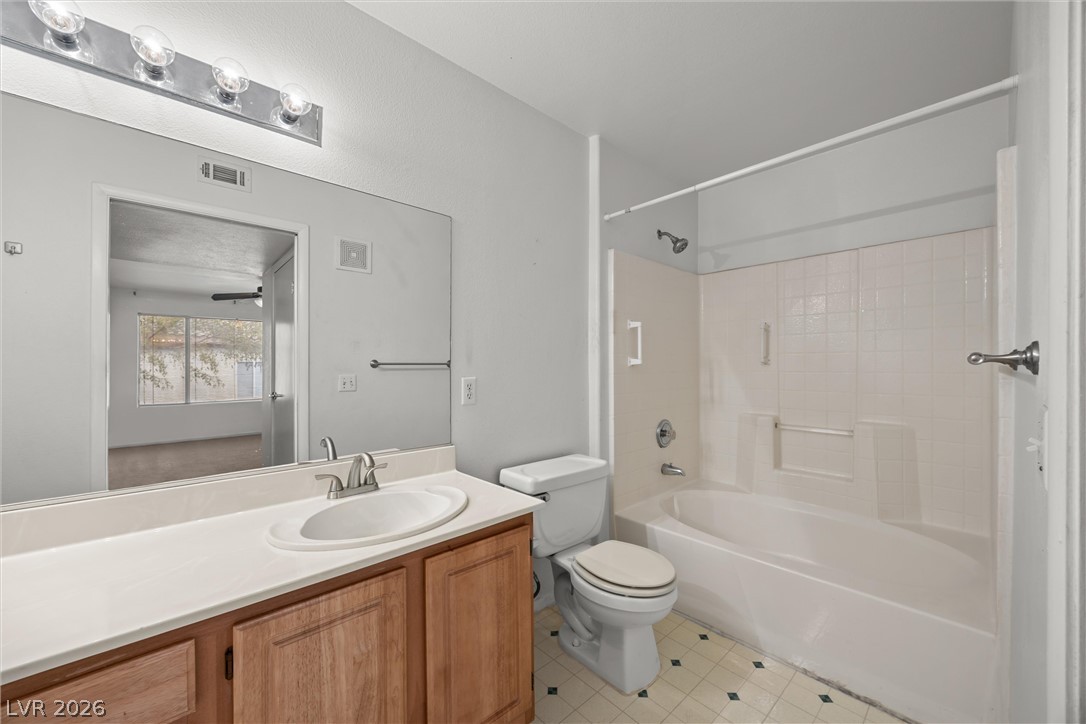Photo 20 of 22, 5710 E Tropicana Avenue #2234