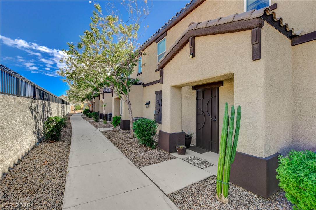 5226 Steep Cliffs Avenue, Las Vegas 89115