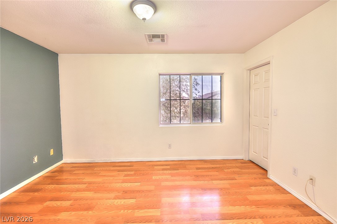 Photo 15 of 20, 4133 Kemble Court