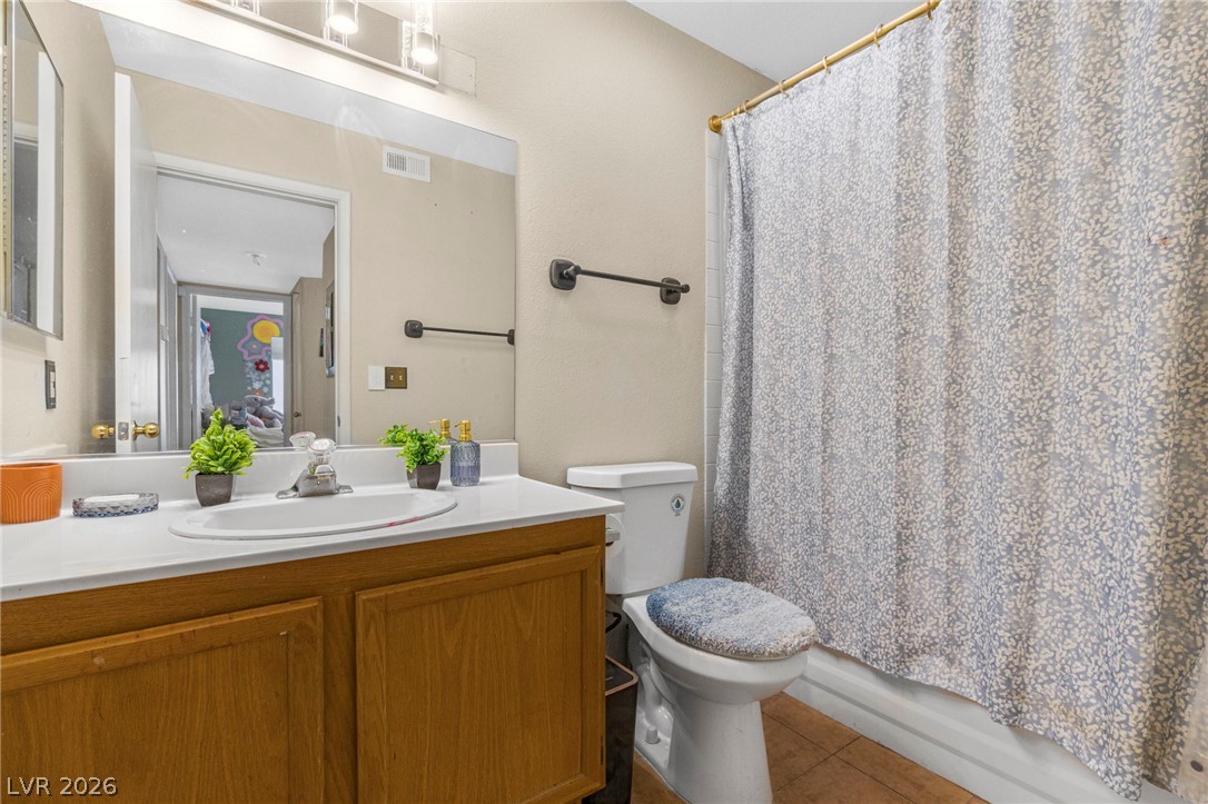 Photo 17 of 24, 1575 W Warm Springs Road #1313