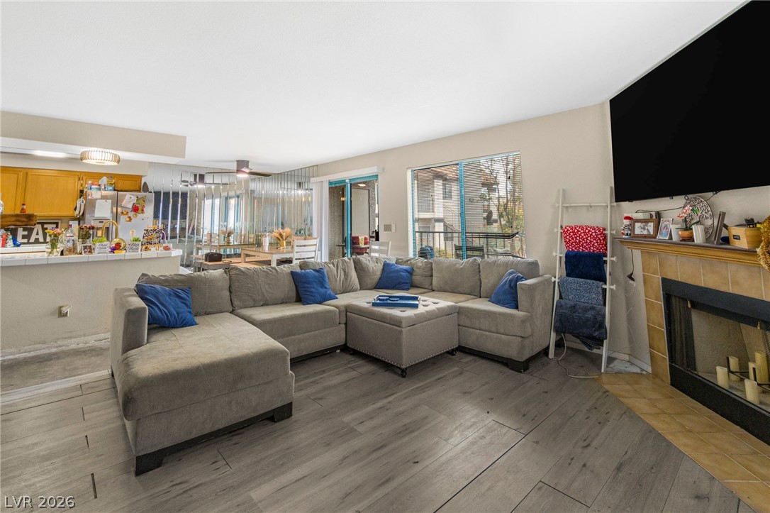 Photo 4 of 1575 W Warm Springs Road #1313