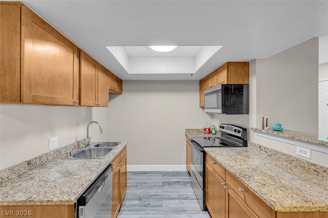 Photo 12 of 39, 4200 S Valley View Boulevard #1069