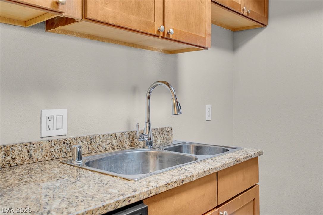 Photo 17 of 39, 4200 S Valley View Boulevard #1069