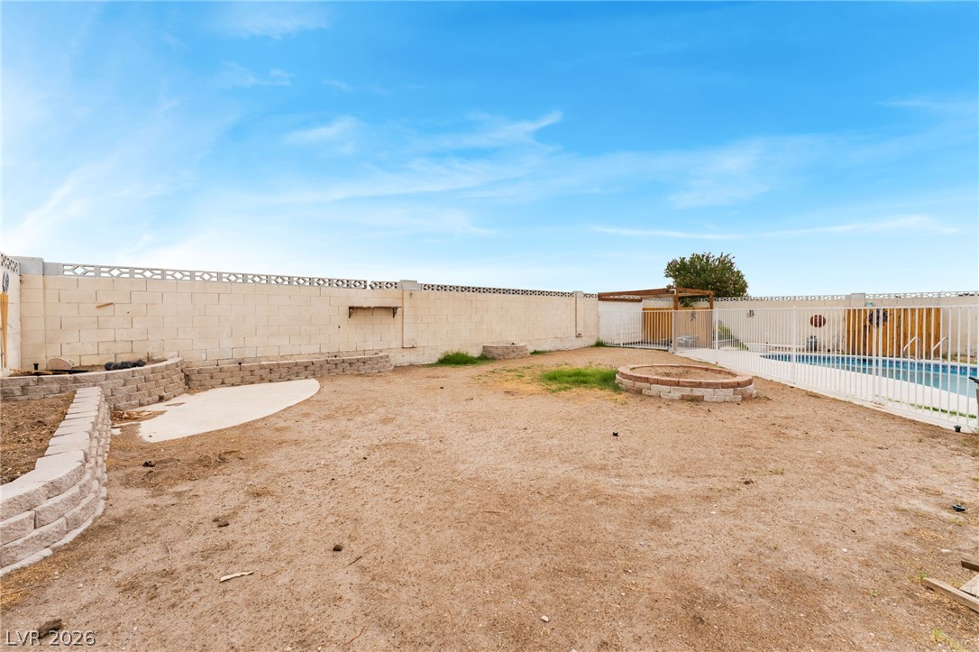 Photo 40 of 71, 3882 Chinchilla Avenue