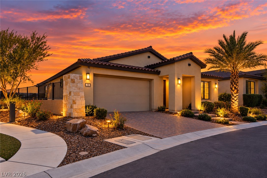 70 Sun Lily Lane, Henderson