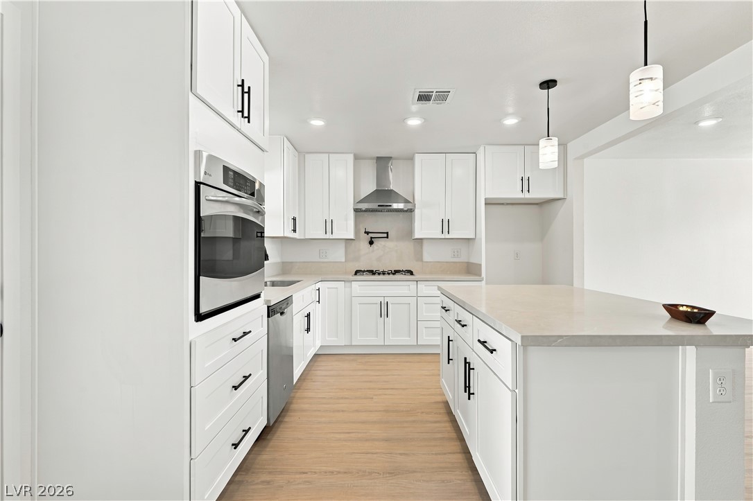Photo 8 of 23, 1217 Vaughn Street