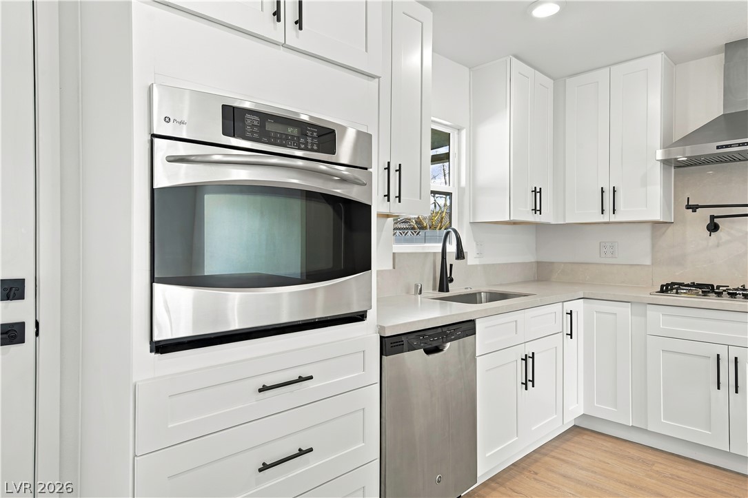 Photo 9 of 23, 1217 Vaughn Street