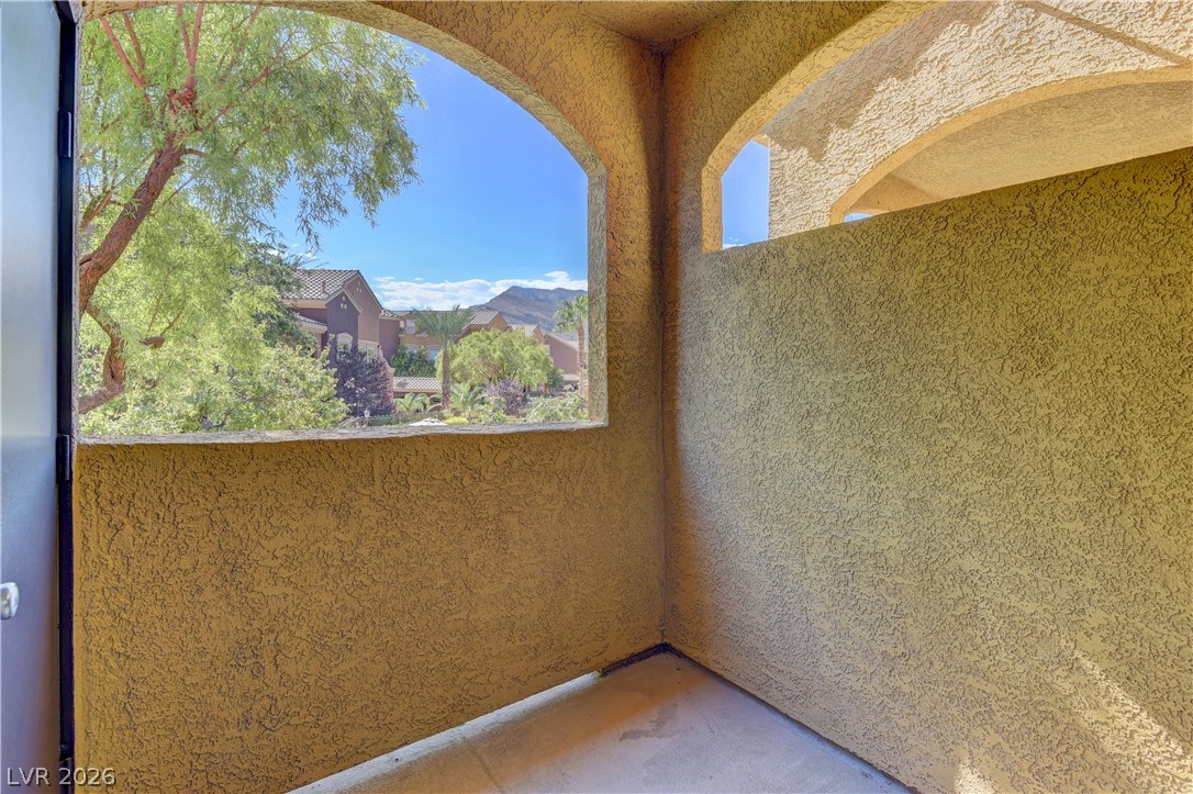 Photo 22 of 36, 3975 N Hualapai Way #217