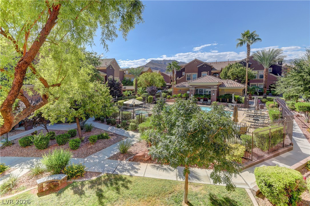 Photo 23 of 36, 3975 N Hualapai Way #217