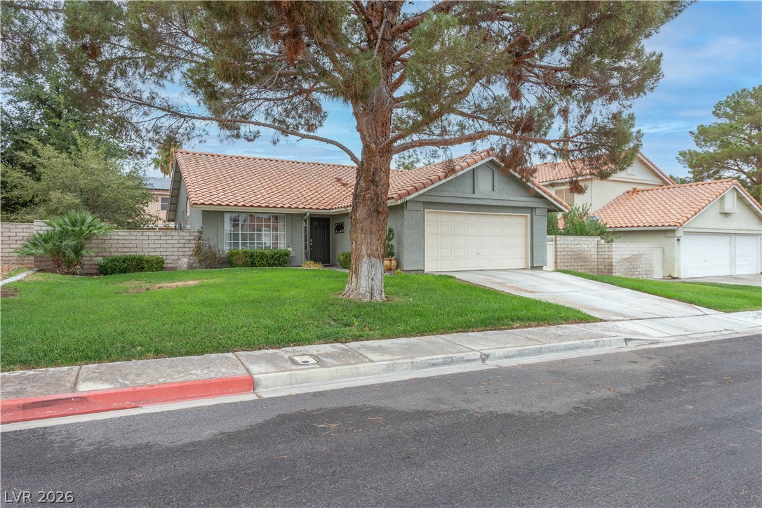 Photo 3 of 1316 Grey Hunter Drive