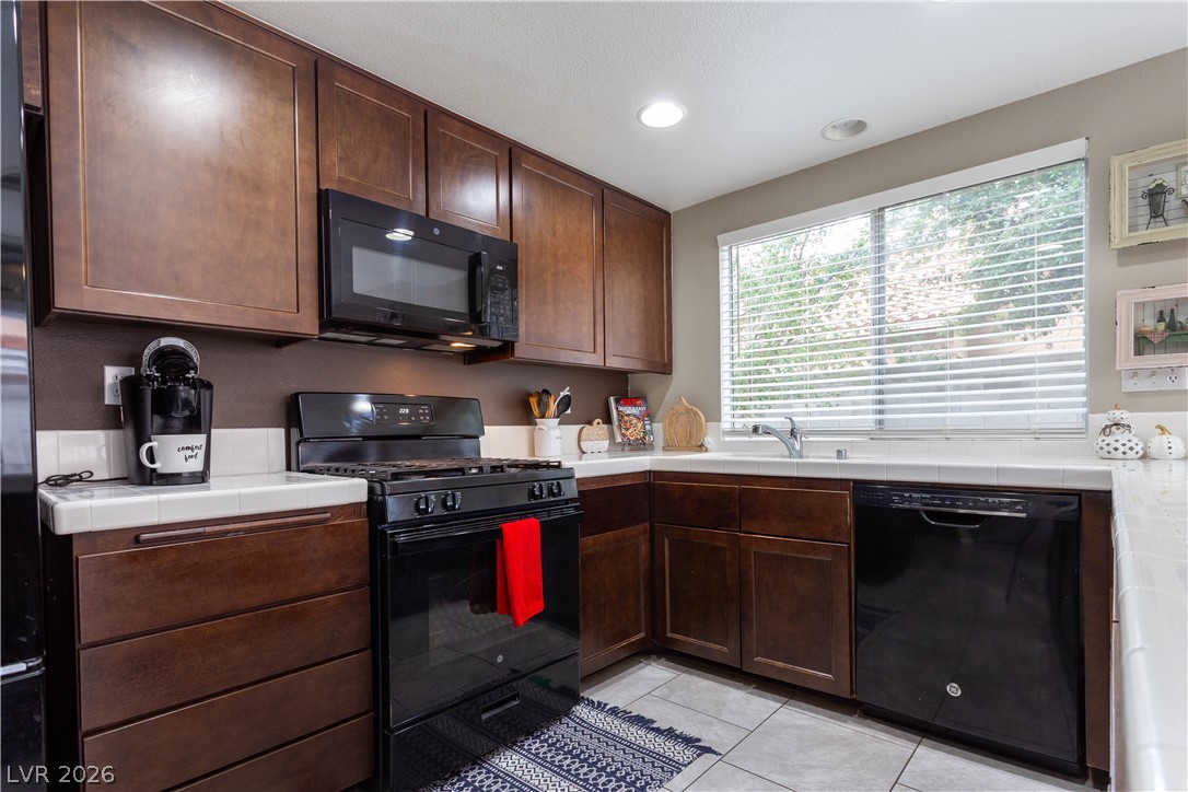Photo 7 of 30, 1316 Grey Hunter Drive