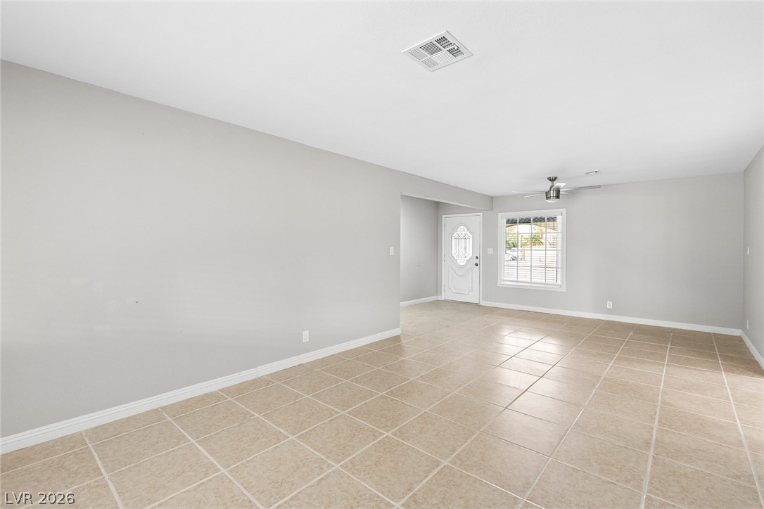 Photo 15 of 74, 4051 Springhill Avenue