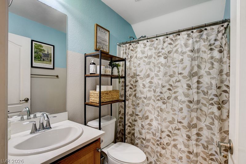 Photo 26 of 33, 10417 Walworth Avenue