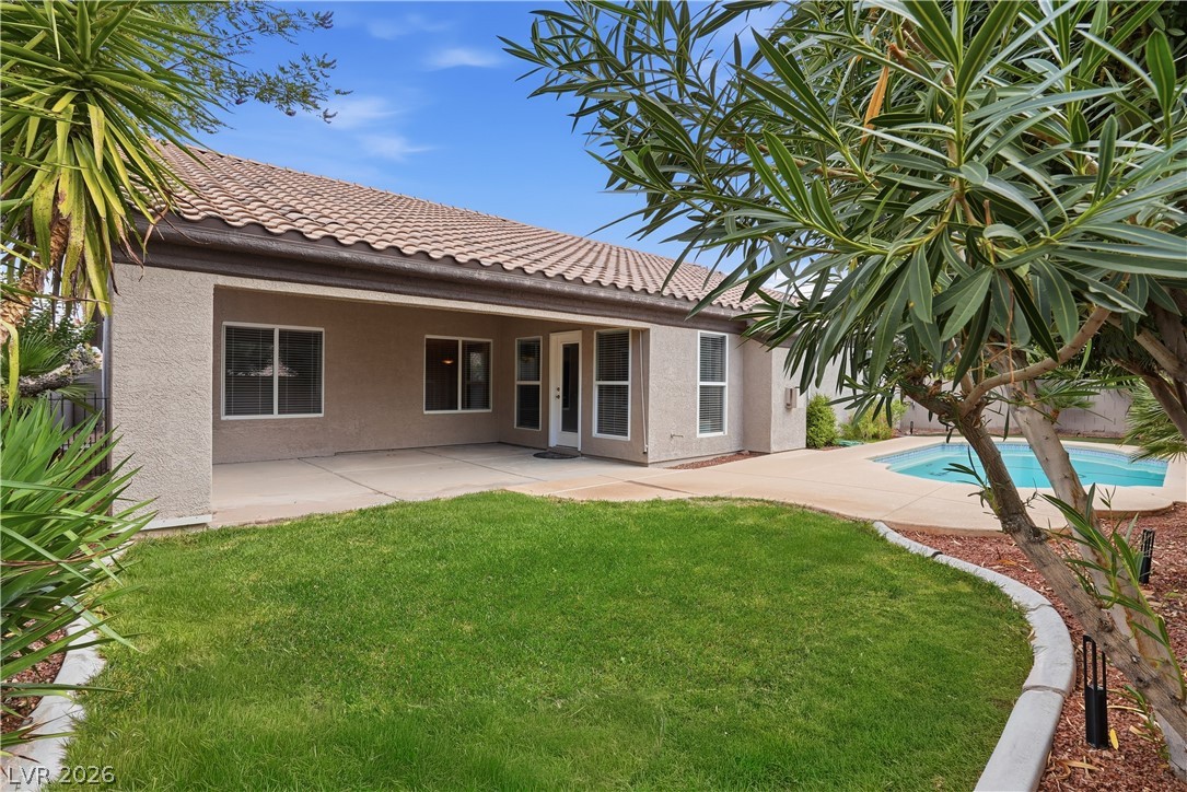 Photo 4 of 8305 Green Clover Avenue
