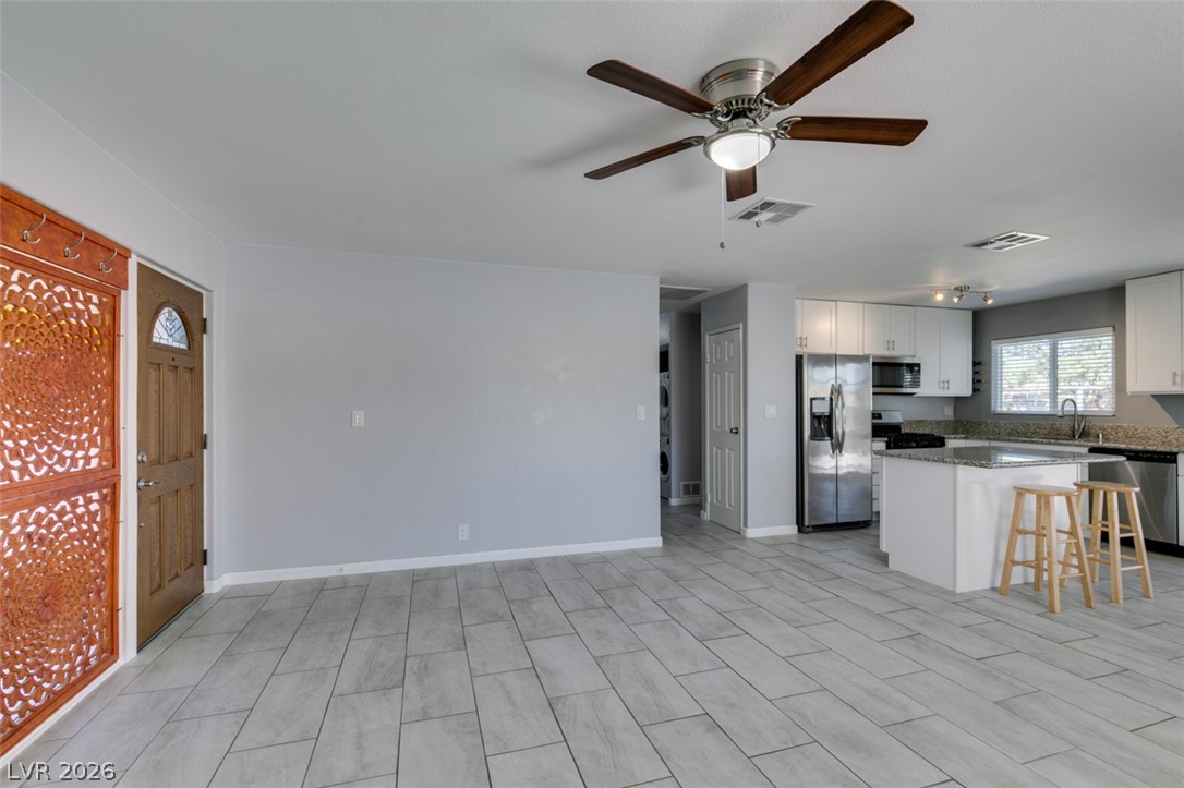 Photo 11 of 39, 4030 Vegas Valley Drive