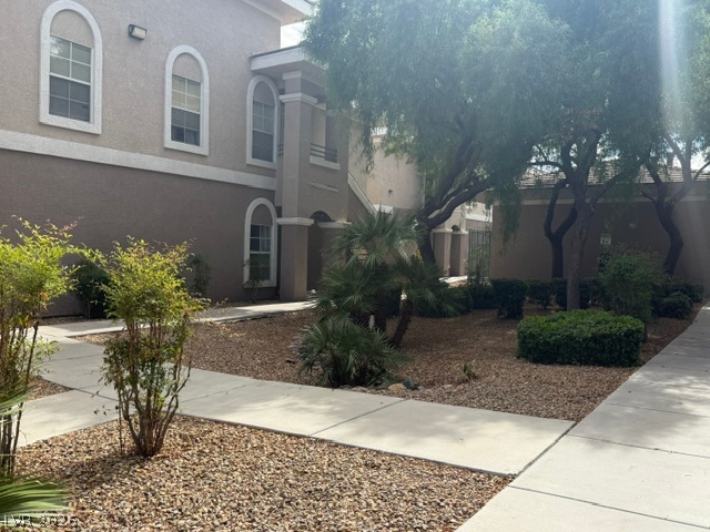 Photo 7 of 18, 9330 W Maule Avenue #113