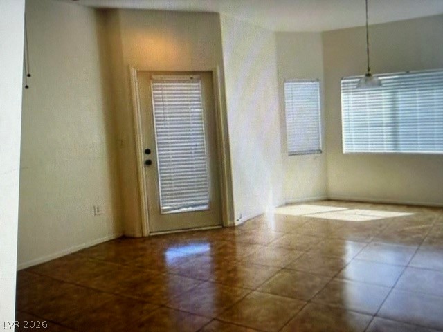 Photo 9 of 18, 9330 W Maule Avenue #113