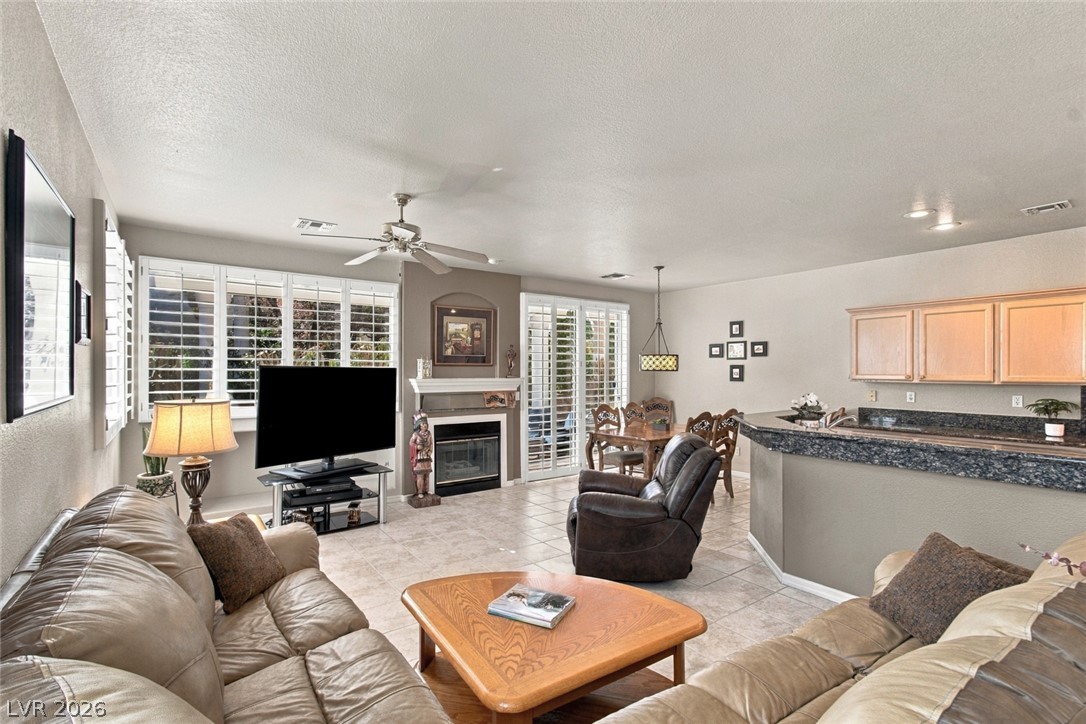 Photo 9 of 34, 9425 San Laguna Court #105