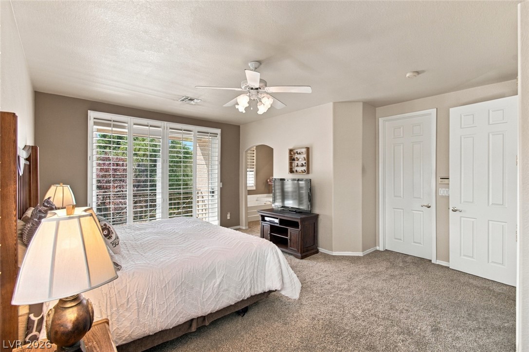 Photo 18 of 34, 9425 San Laguna Court #105
