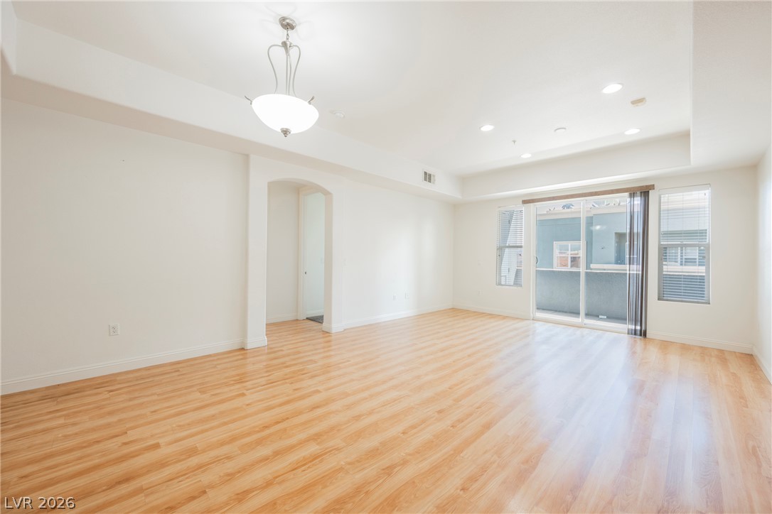 Photo 5 of 44 E Serene Avenue #402