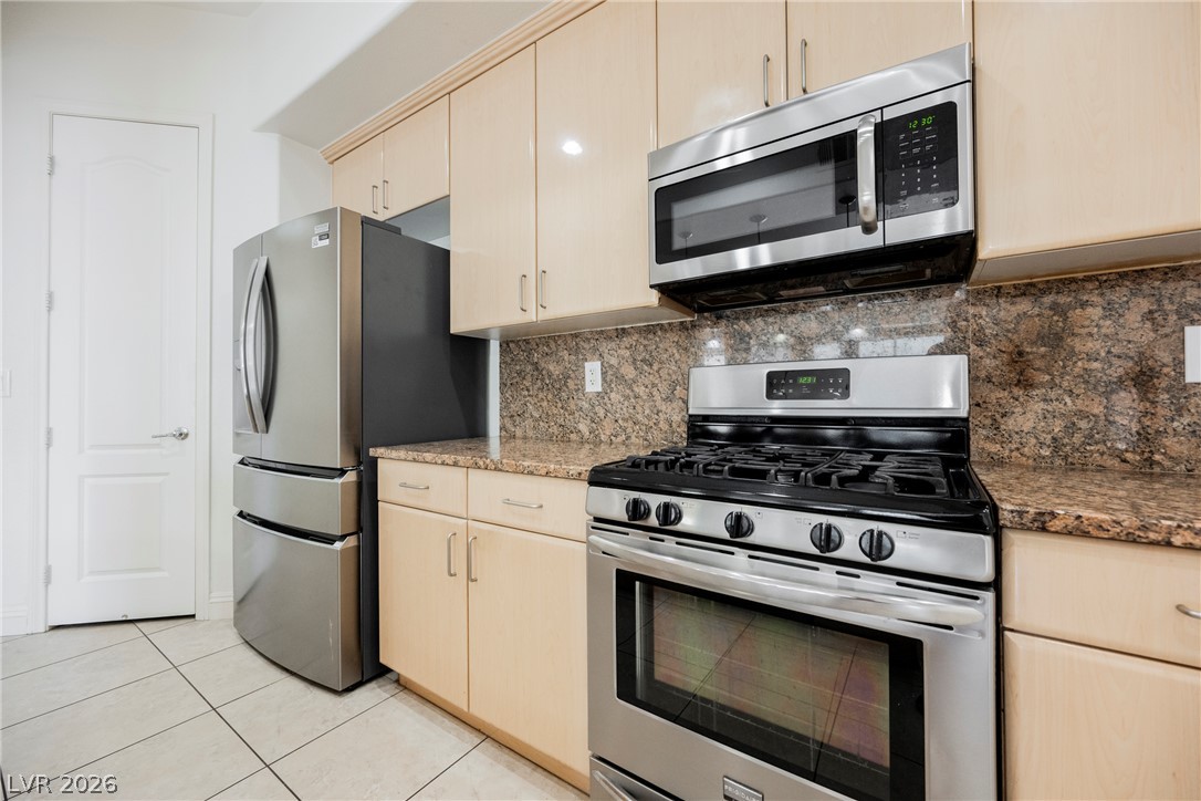 Photo 15 of 70, 44 E Serene Avenue #402