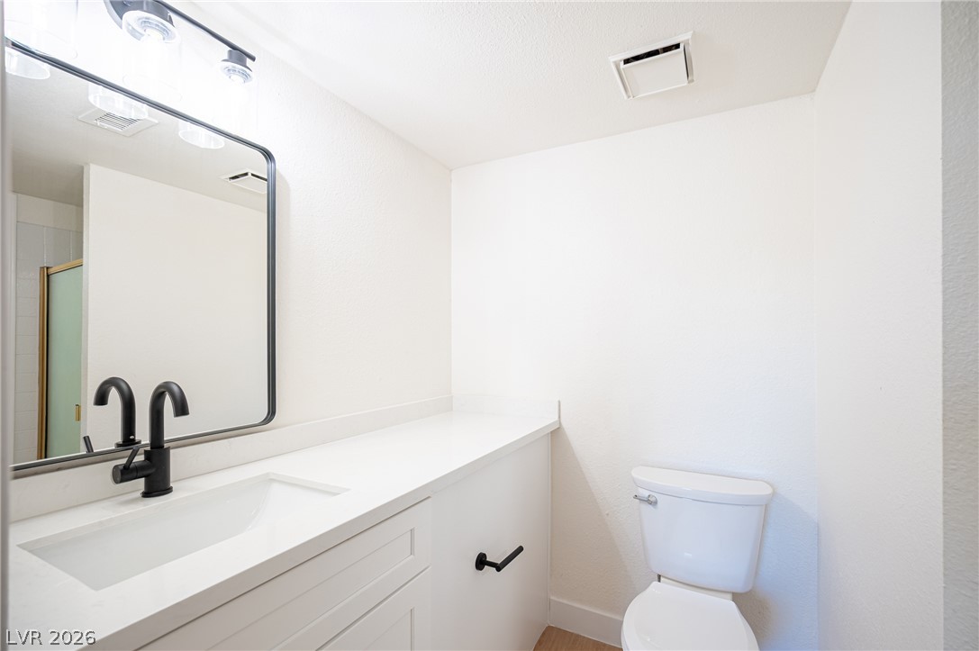 Photo 10 of 15, 3823 S Maryland Parkway #B11