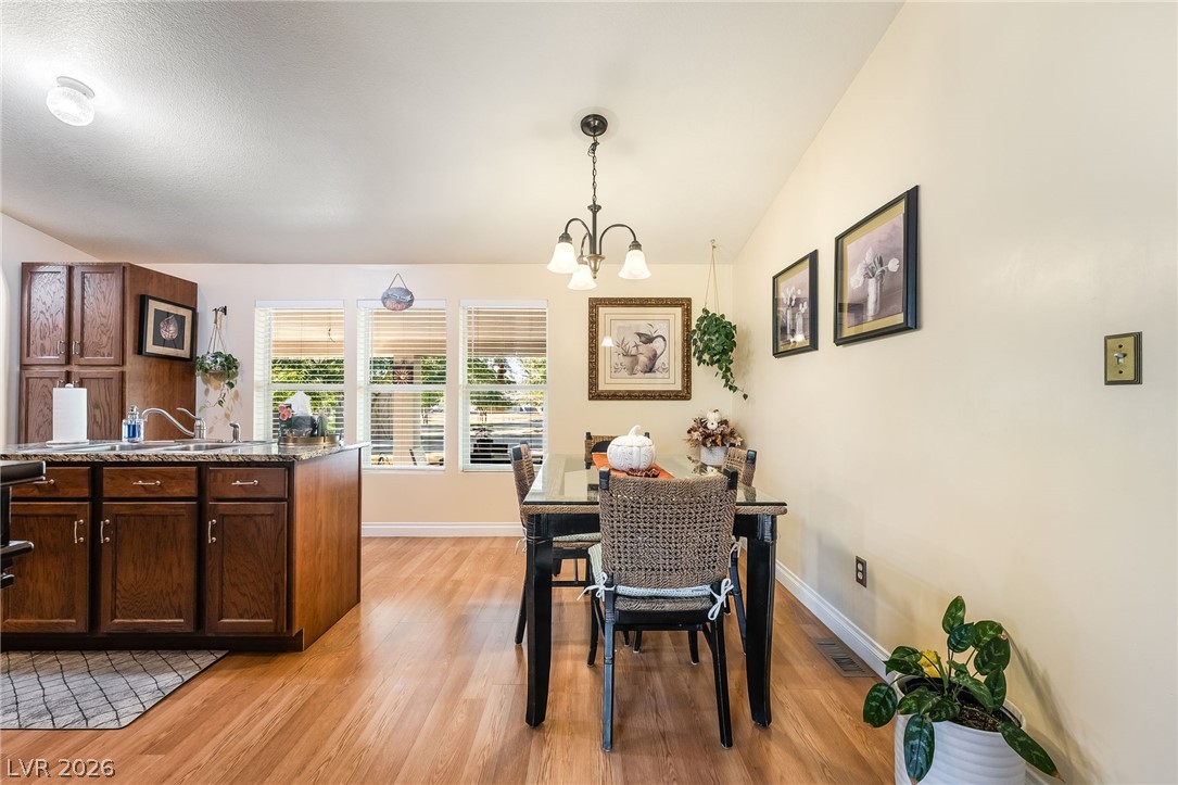 Photo 10 of 44, 1650 Pequot Street