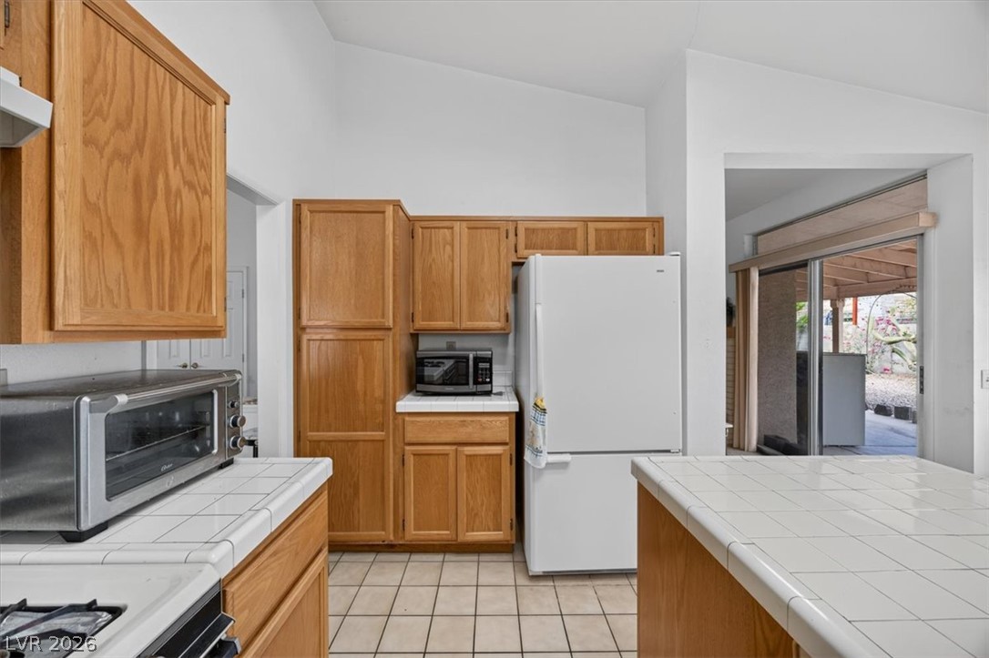 Photo 20 of 42, 1552 Beech Grove Drive