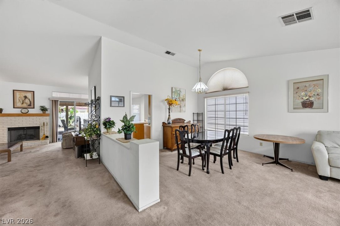 Photo 6 of 42, 1552 Beech Grove Drive