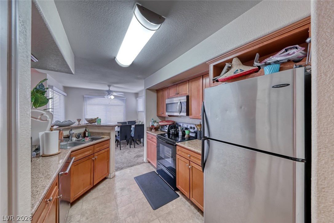 Photo 8 of 20, 4400 S Jones Boulevard #2061