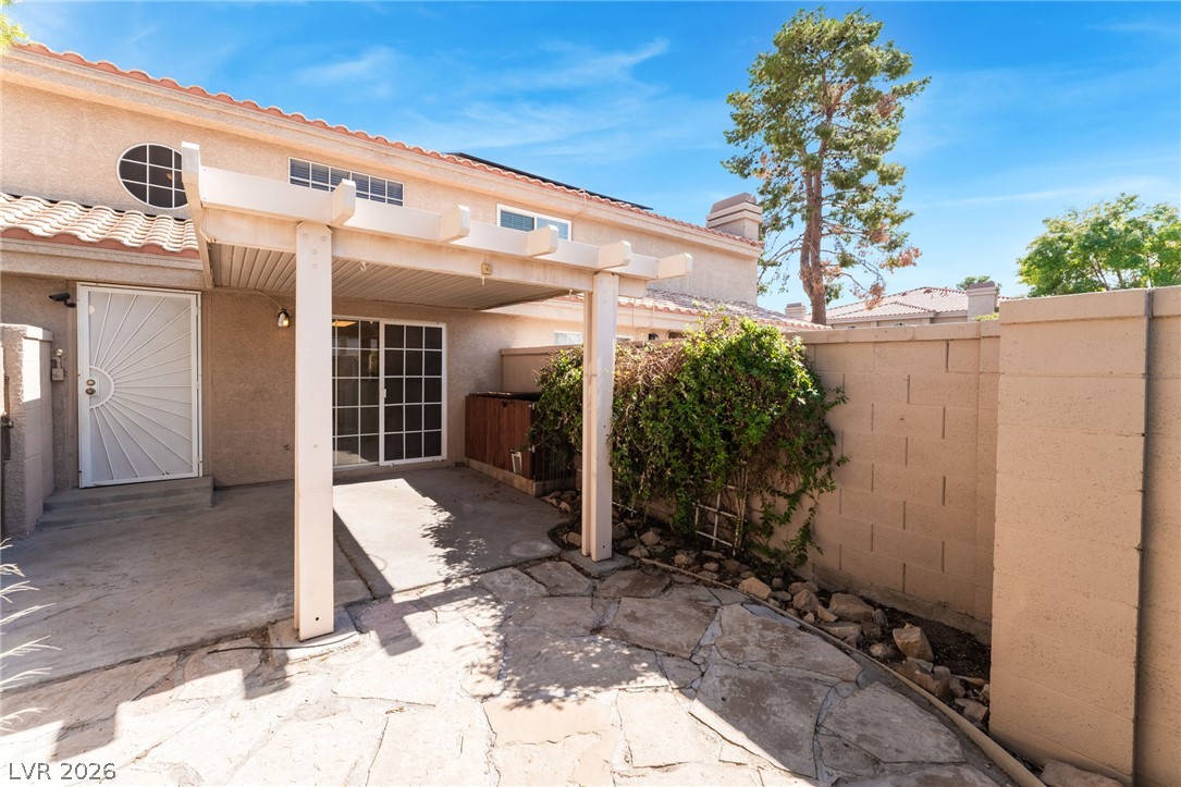 Photo 7 of 35, 2841 Floral Peak Drive