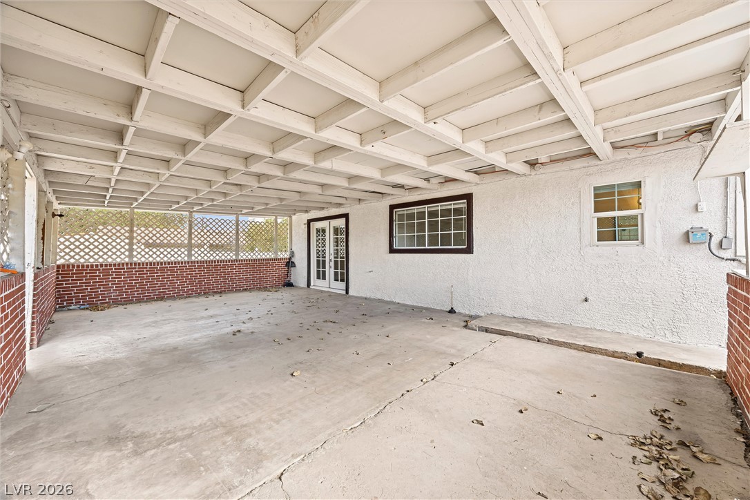 Photo 23 of 38, 4122 Parkwood Circle