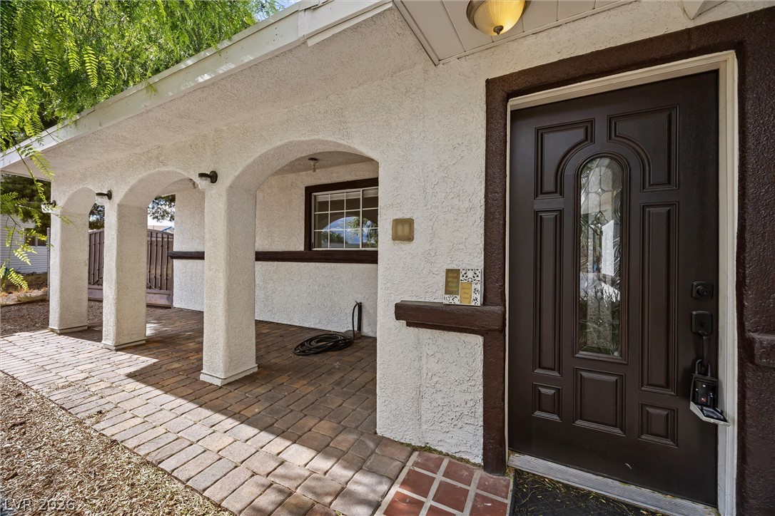 Photo 2 of 4122 Parkwood Circle