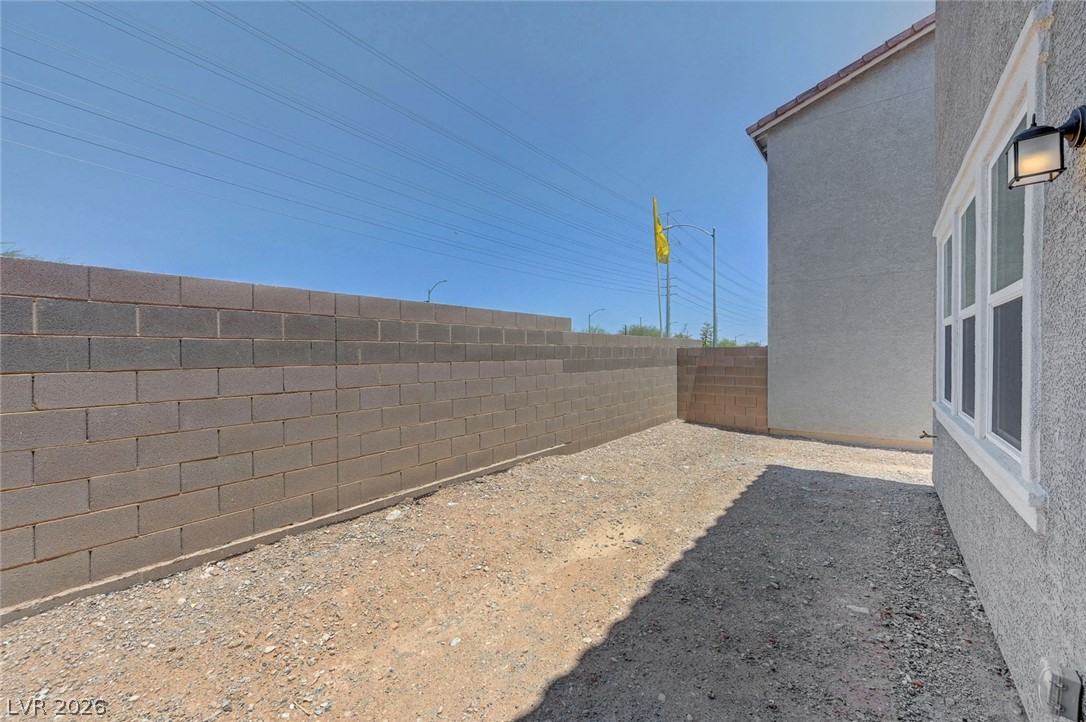Photo 44 of 48, 7086 Parkallen Avenue