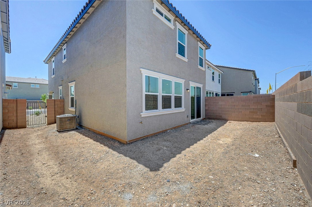 Photo 45 of 48, 7086 Parkallen Avenue