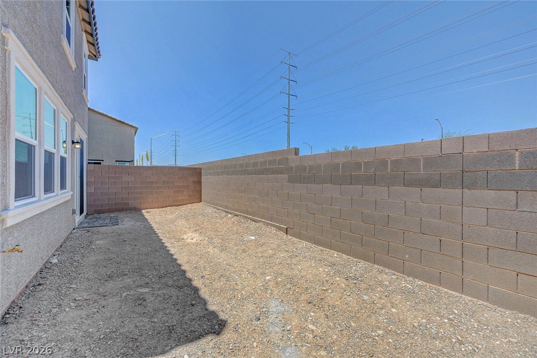 Photo 46 of 48, 7086 Parkallen Avenue